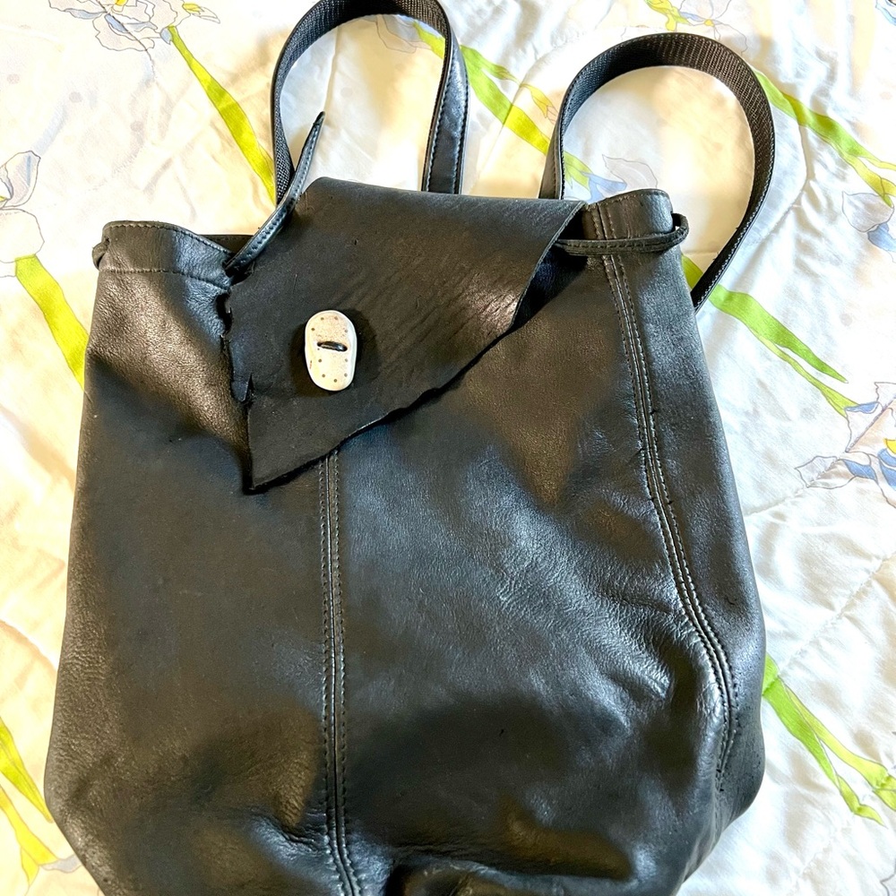 Black Leather backpack, handcrafted. Soft leather sturdy adjustable strap. - Picture 6 of 16